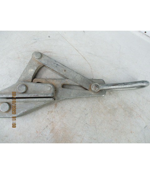 2 Large Klein Tools 1628-5  & 1626-39 Lineman Wire Puller Clamps